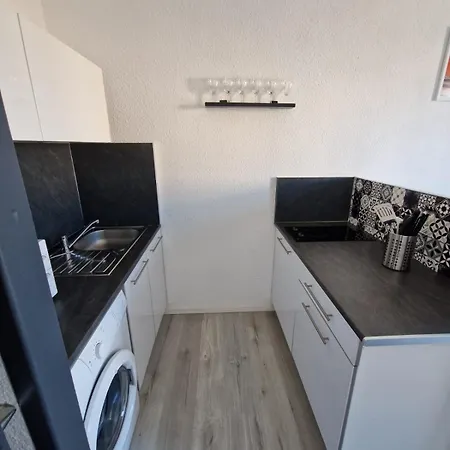 L'escapade Gruissanaise, 1 Chambre, Loggia, Climatisation, Wifi Avec Piscines De Mi-mai A Mi-septembre Dans Apartment *
