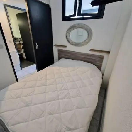 L'escapade Gruissanaise, 1 Chambre, Loggia, Climatisation, Wifi Avec Piscines De Mi-mai A Mi-septembre Dans Apartment Gruissan