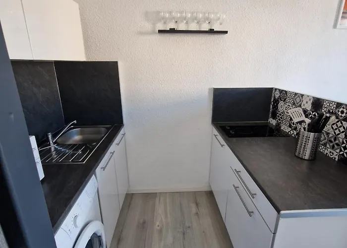 L'escapade Gruissanaise, 1 Chambre, Loggia, Climatisation, Wifi Avec Piscines De Mi-mai A Mi-septembre Dans Appartement *