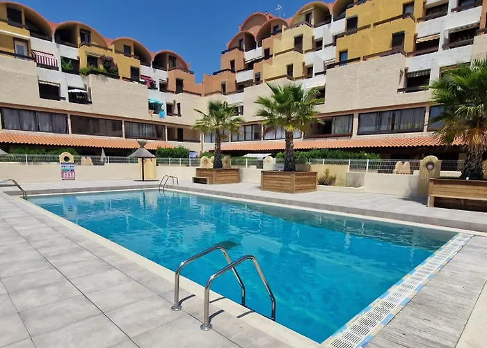 L'escapade Gruissanaise, 1 Chambre, Loggia, Climatisation, Wifi Avec Piscines De Mi-mai A Mi-septembre Dans Appartement Gruissan
